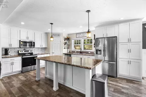 Kitchen - 101 Nathan Dr, Clyde, OH 43410 photo 1 of 3