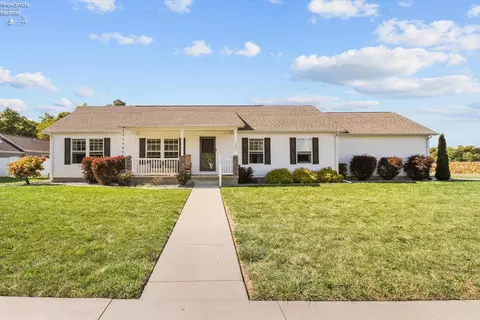101 Nathan Dr, Clyde, OH 43410