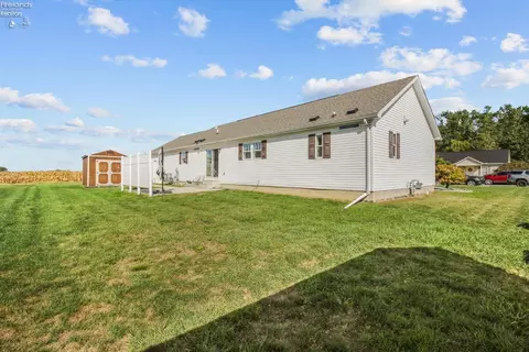 Exterior - 101 Nathan Dr, Clyde, OH 43410 photo 5 of 6