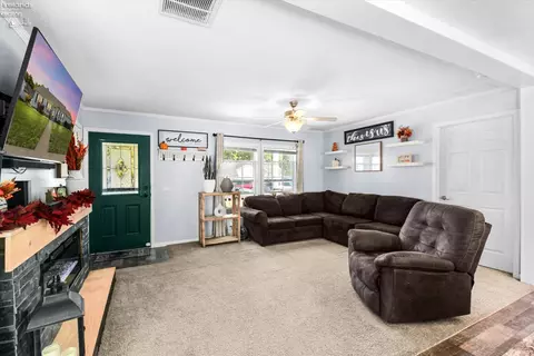 Living - 101 Nathan Dr, Clyde, OH 43410 photo 3 of 3