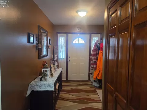 Entry Way - 8215 State Route 101, Clyde, OH 43410 photo 1 of 3