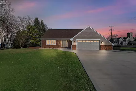 502 Stone, Marblehead, OH 43440