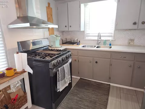 Kitchen - 535 Wilbor Ave, Huron, OH 44839 photo 9 of 22