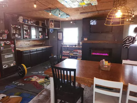 Dining - 535 Wilbor Ave, Huron, OH 44839 photo 2 of 5