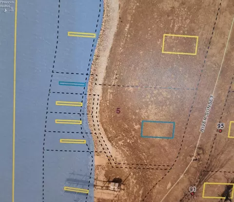 98 River Sunset Blvd, Fremont, OH 43420