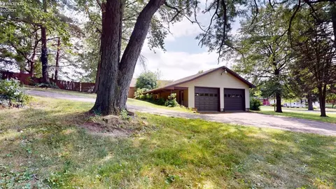 Exterior - 647 Spangler St, Willard, OH 44890 photo 2 of 8