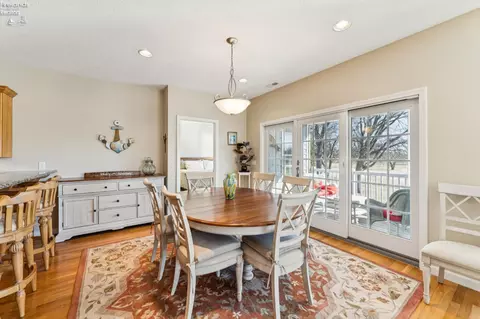 Dining - 4444 E Harbors Edge Dr, Port Clinton, OH 43452 photo 2 of 4