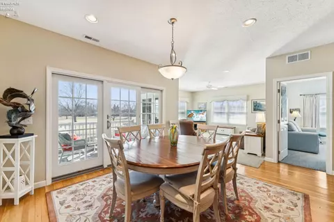 Dining - 4444 E Harbors Edge Dr, Port Clinton, OH 43452 photo 4 of 4