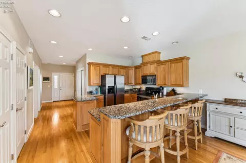 Kitchen - 4444 E Harbors Edge Dr, Port Clinton, OH 43452 photo 1 of 6