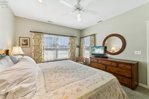 Bedroom - 4444 E Harbors Edge Dr, Port Clinton, OH 43452 photo 6 of 8