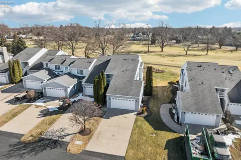 View/Area - 4444 E Harbors Edge Dr, Port Clinton, OH 43452 photo 2 of 11