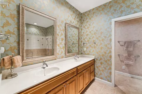 Bath - 4444 E Harbors Edge Dr, Port Clinton, OH 43452 photo 6 of 9