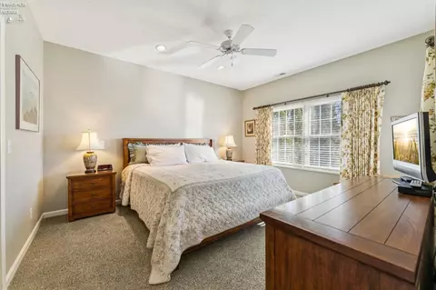 Bedroom - 4444 E Harbors Edge Dr, Port Clinton, OH 43452 photo 5 of 8