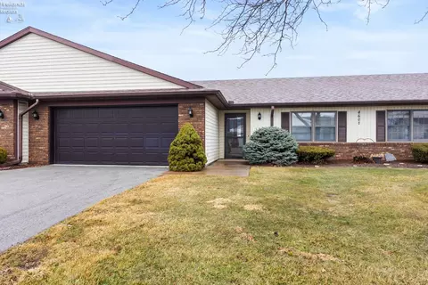 4601 Pinewood Dr #194, Sandusky, OH 44870