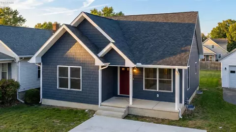 1011 E Second St, Port Clinton, OH 43452
