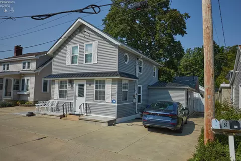 33 Northview Pl, Huron, OH 44839