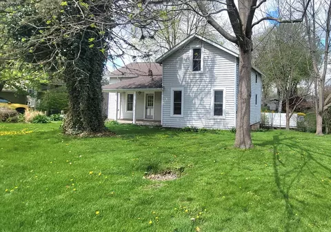 Exterior - 937 Main St, Huron, OH 44839 photo 1 of 3