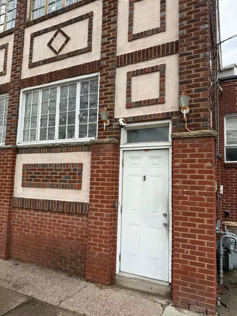 1015 W Washington St, Sandusky, OH 44870