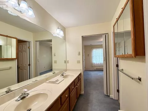 Bath - 1805 E Waterberry, Huron, OH 44839 photo 3 of 6