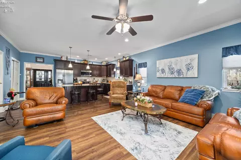 Living - 329 Lighthouse Oval, Marblehead, OH 43440 photo 3 of 3