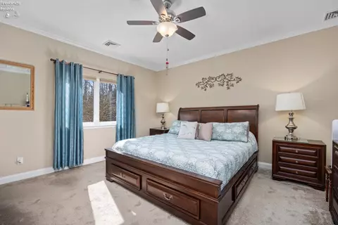 Bedroom - 329 Lighthouse Oval, Marblehead, OH 43440 photo 4 of 8