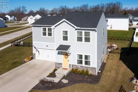 View/Area - 401 River Run Dr, Elyria, OH 44035 photo 1 of 4