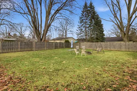 Exterior - 25 E League St, Norwalk, OH 44857 photo 4 of 10