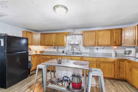 Kitchen - 25 E League St, Norwalk, OH 44857 photo 2 of 3