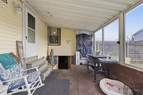 Exterior - 25 E League St, Norwalk, OH 44857 photo 3 of 10