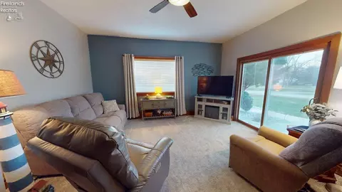 Living - 124 Rustic Rook Rd, Willard, OH 44890 photo 2 of 2