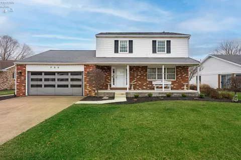735 Grant St, Port Clinton, OH 43452
