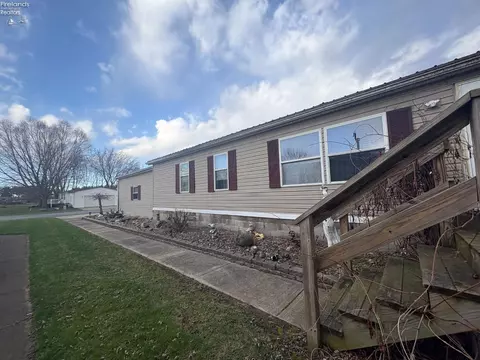 6 Macintosh, Norwalk, OH 44857