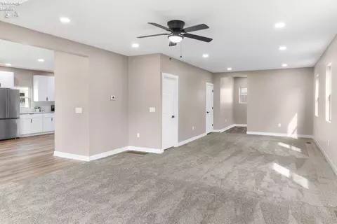 Living - 817 E Main St, Bellevue, OH 44811 photo 1 of 5