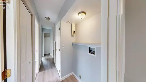 Entry Way - 569 W Pearl St, Willard, OH 44890 photo 3 of 3
