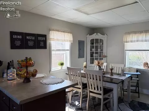 Dining - 376 E Perry St, Tiffin, OH 44883 photo 1 of 1
