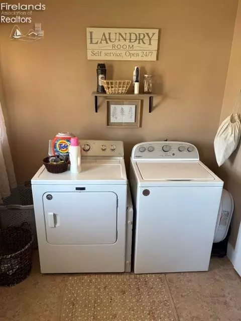 Other - 376 E Perry St, Tiffin, OH 44883 photo 9 of 13