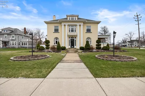 1169 W 6th St, Lorain, OH 44052