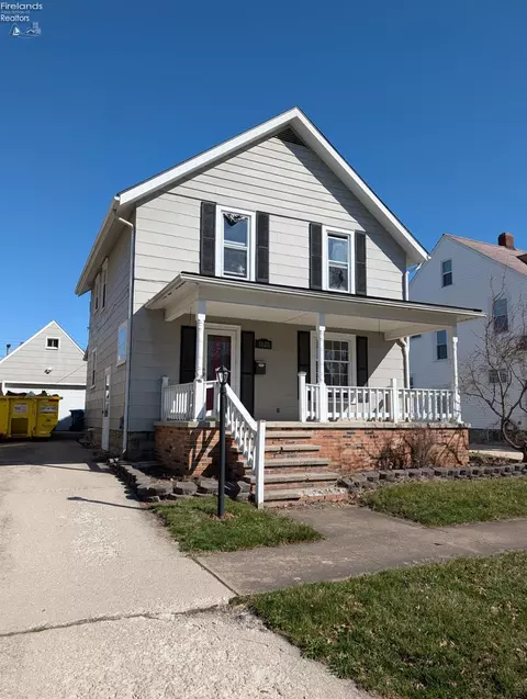 1120 Hamlin St, Fremont, OH 43420