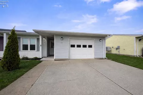 418 Brinker St, Bellevue, OH 44811 photo 2