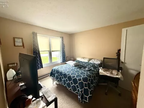 418 Brinker St, Bellevue, OH 44811 photo 3
