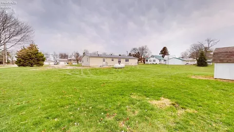 4513 Egypt Rd, Willard, OH 44890 photo 3