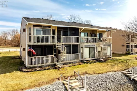 6256 N Harris Hbr, Oak Harbor, OH 43449