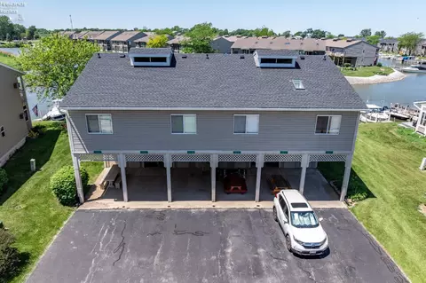 6256 N Harris Hbr, Oak Harbor, OH 43449