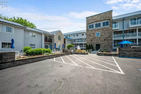 1254 Tri-motor #112, Put In Bay, OH 43456