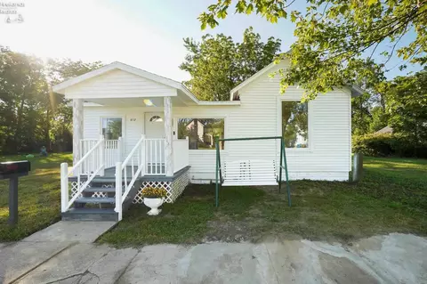 612 2nd St, Fremont, OH 43420