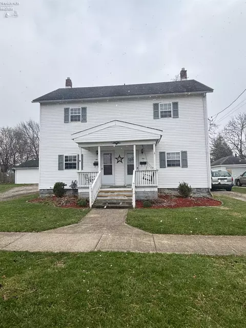 54 Raymond Ave, Shelby, OH 44875