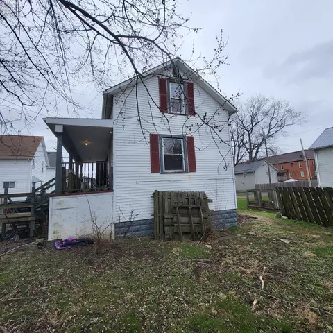 Exterior - 105 W Maple St, Willard, OH 44890 photo 3 of 3
