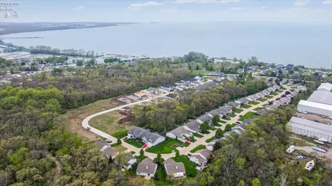 View/Area - 340 Lighthouse Oval, Marblehead, OH 43440 photo 5 of 11