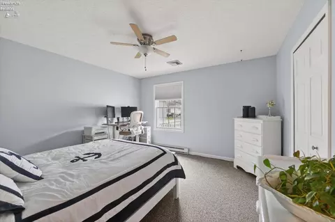 Bedroom - 340 Lighthouse Oval, Marblehead, OH 43440 photo 4 of 5