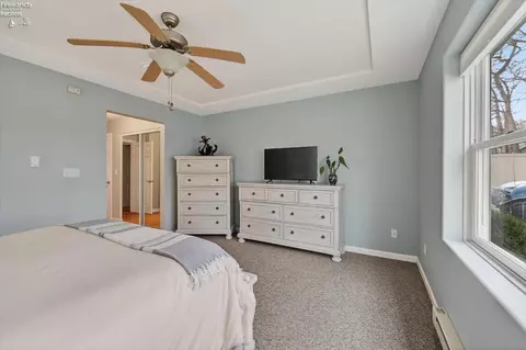 Bedroom - 340 Lighthouse Oval, Marblehead, OH 43440 photo 3 of 5
